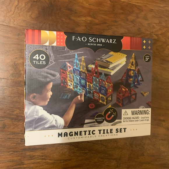 NEW - magnetic tiles set 🧲 - Picture 1 of 3